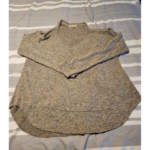 Charmed Hearts Gray Cold Shoulder Long Sleeve Top w/ Pocket Women's L Sweater